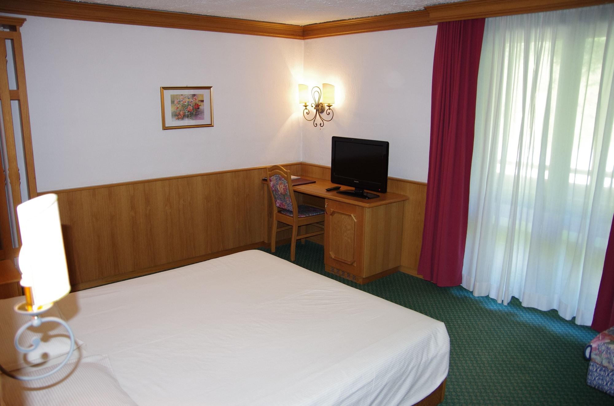 Hotel Intermonti Лівіньо Екстер'єр фото