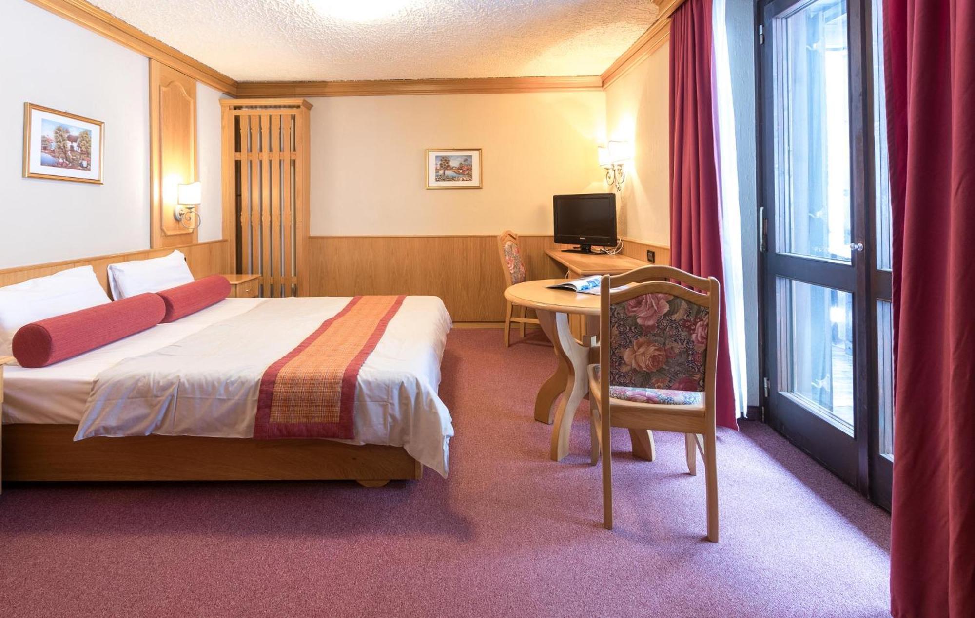 Hotel Intermonti Лівіньо Екстер'єр фото