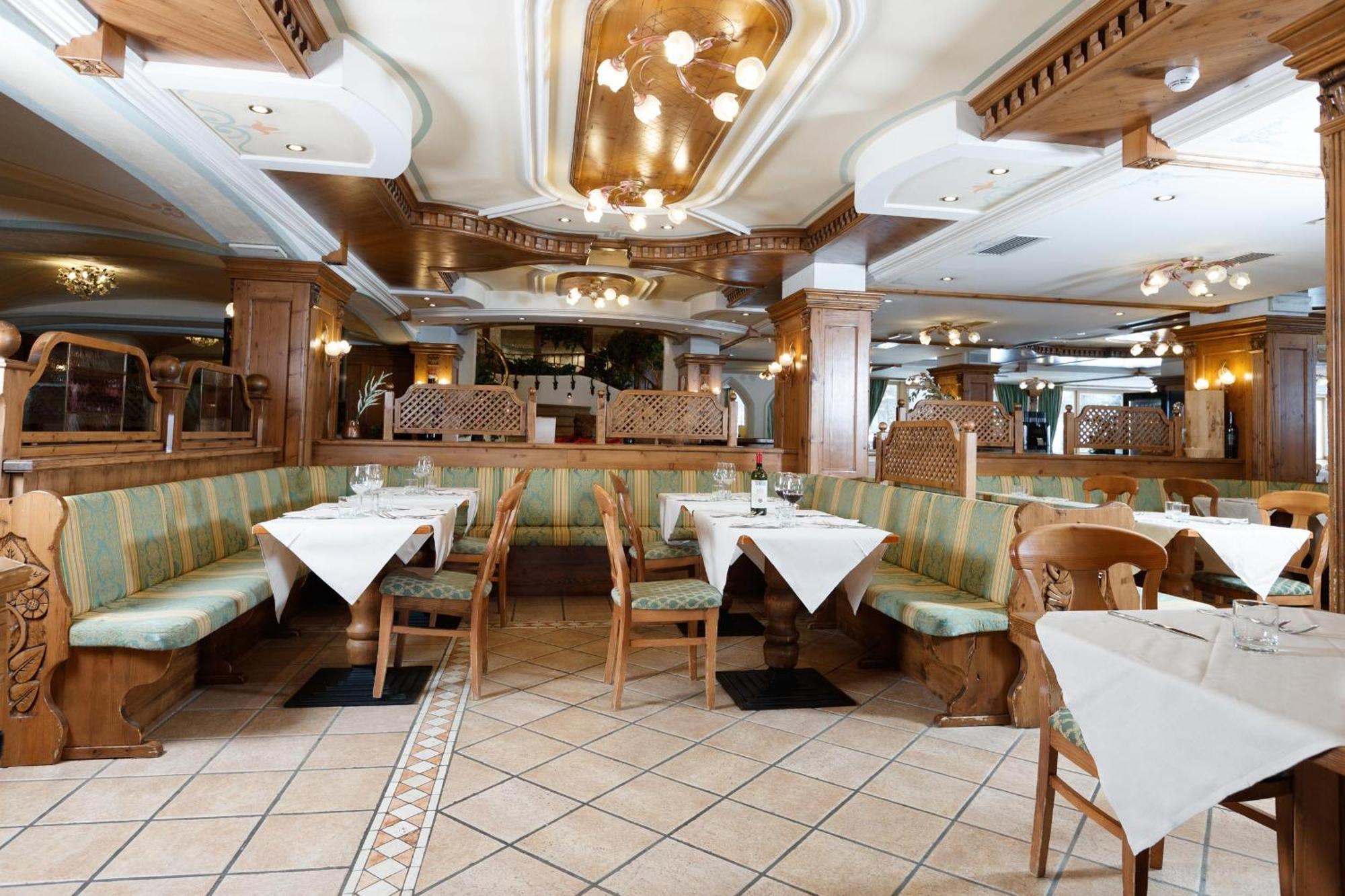 Hotel Intermonti Лівіньо Екстер'єр фото